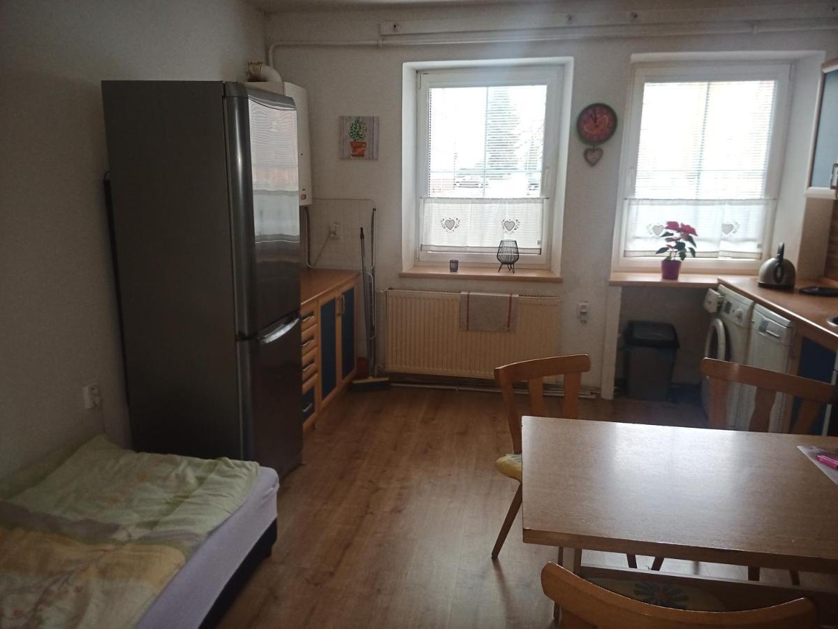 Na Cervene Louce Apartman Cheb Appartement Buitenkant foto