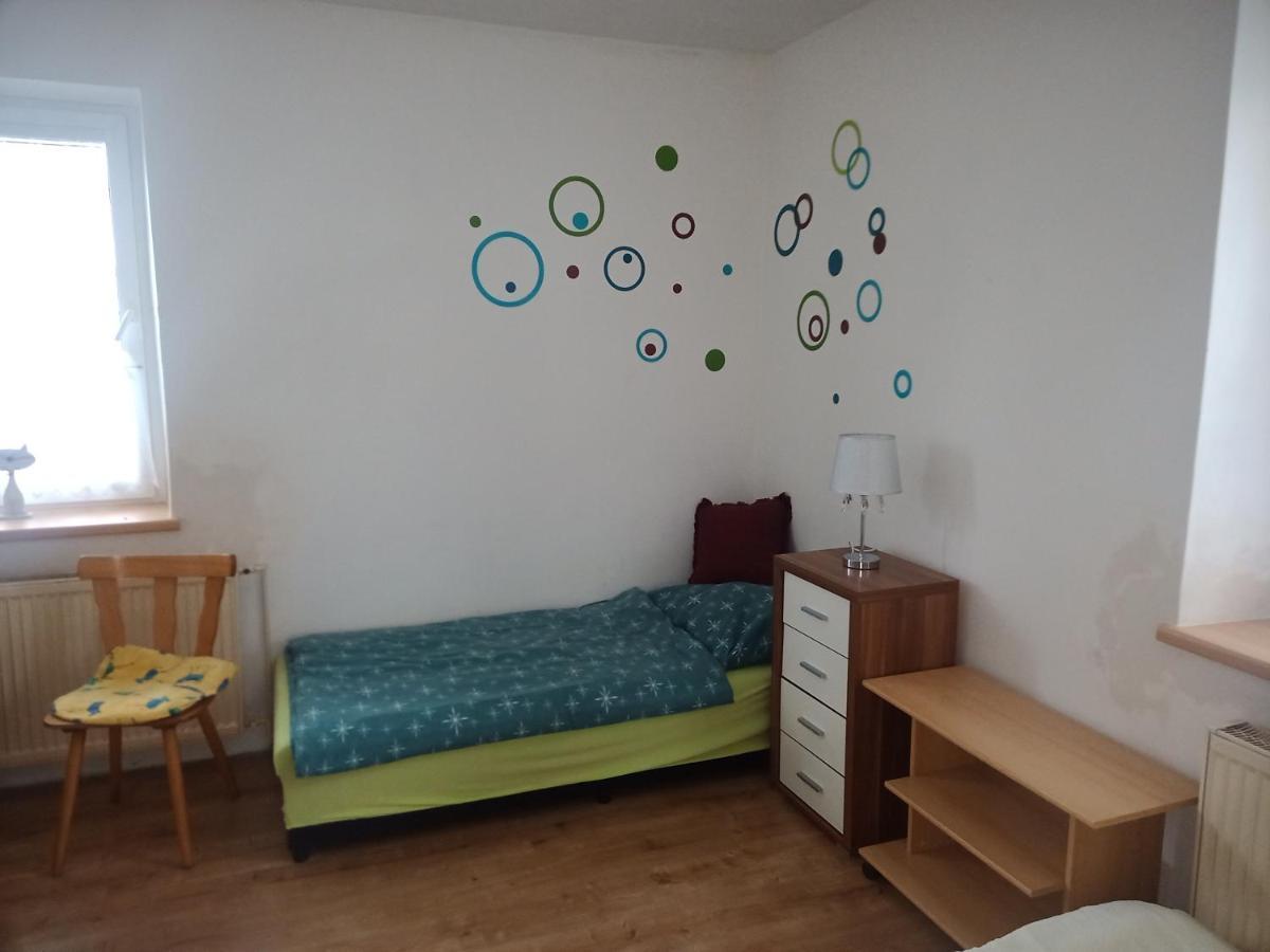 Na Cervene Louce Apartman Cheb Appartement Buitenkant foto